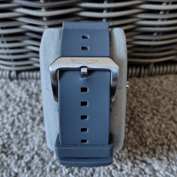 Invicta Men's 52mm Ocean Voyager Pro Diver Quartz Blue Dial Grey Silicone Strap - Picture 2 of 5